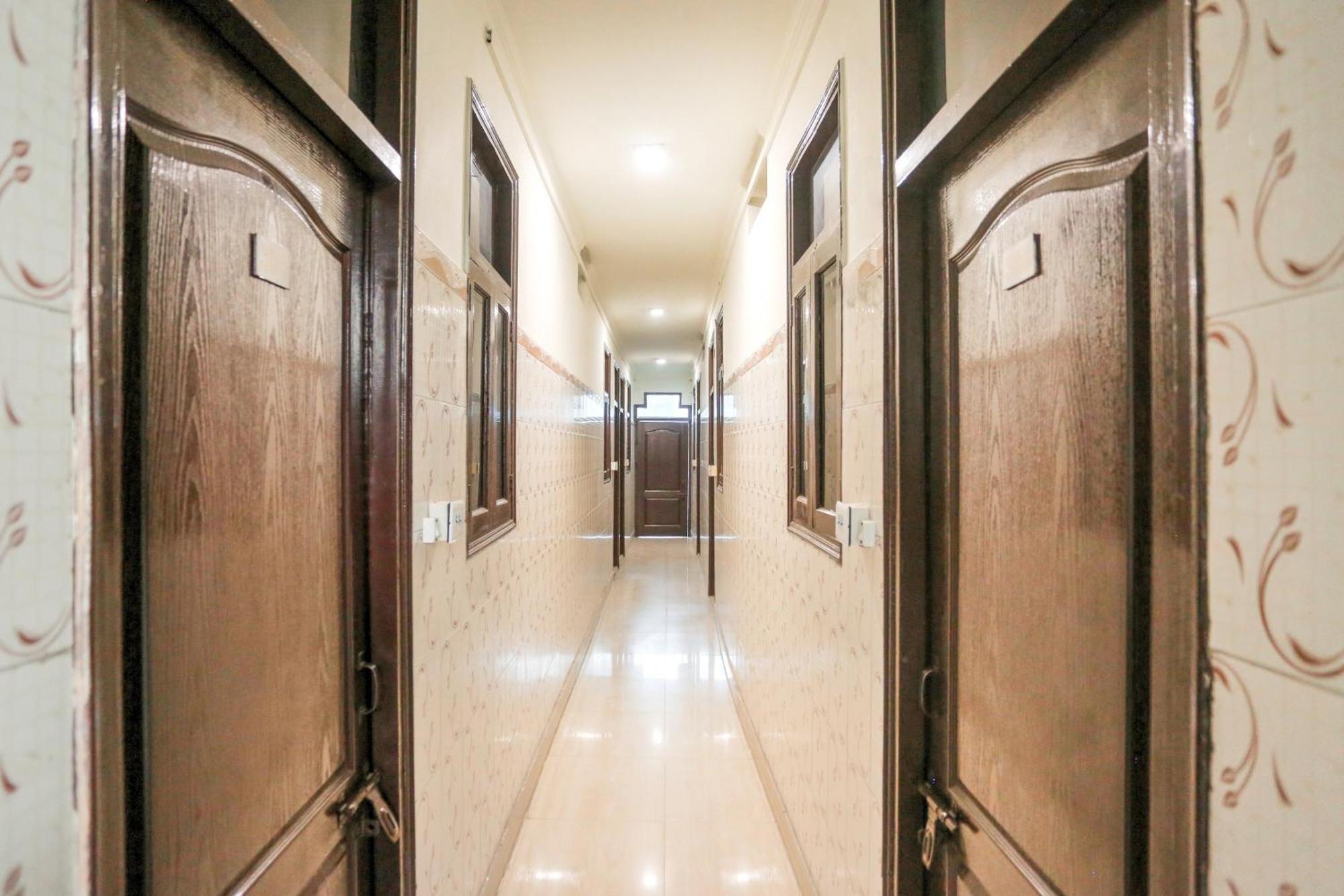 Hotel O Shri Sai Guest House دلهي المظهر الخارجي الصورة